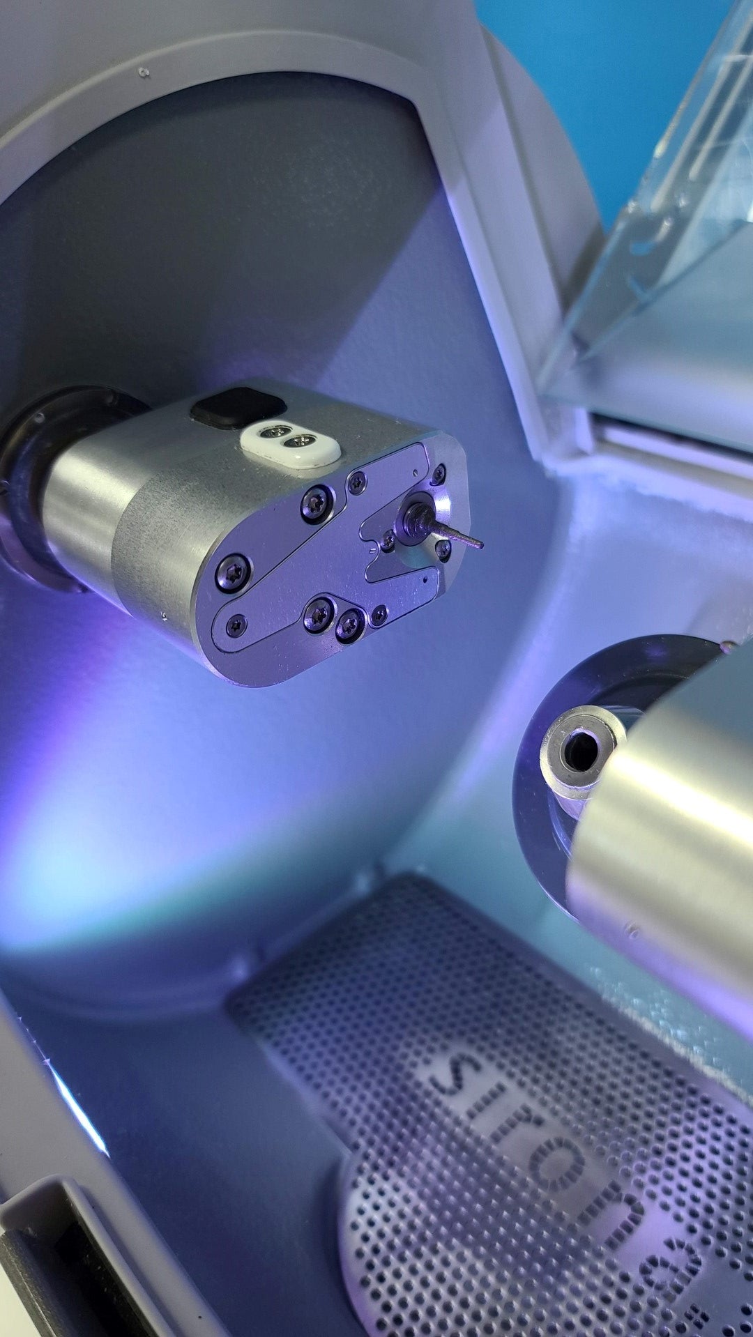 CEREC® Omnibeast - MCXL Milling Unit + Ivoclar Programat Furnace