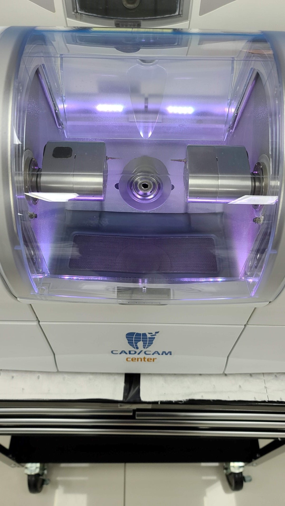 CEREC® Omnibeast - MCXL Milling Unit + Ivoclar Programat Furnace