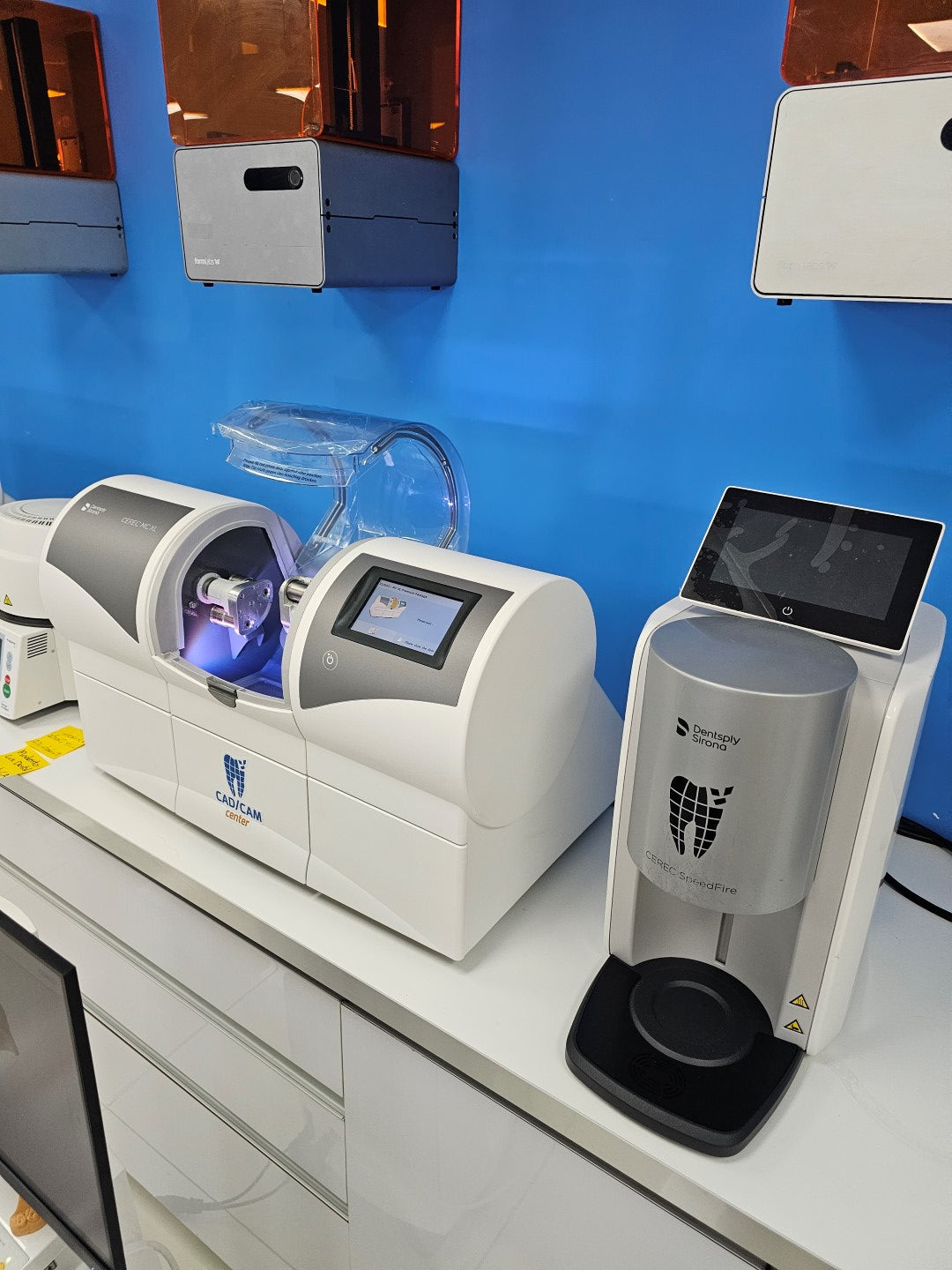 CEREC® Omnibeast - MCXL Milling Unit + Ivoclar Programat Furnace