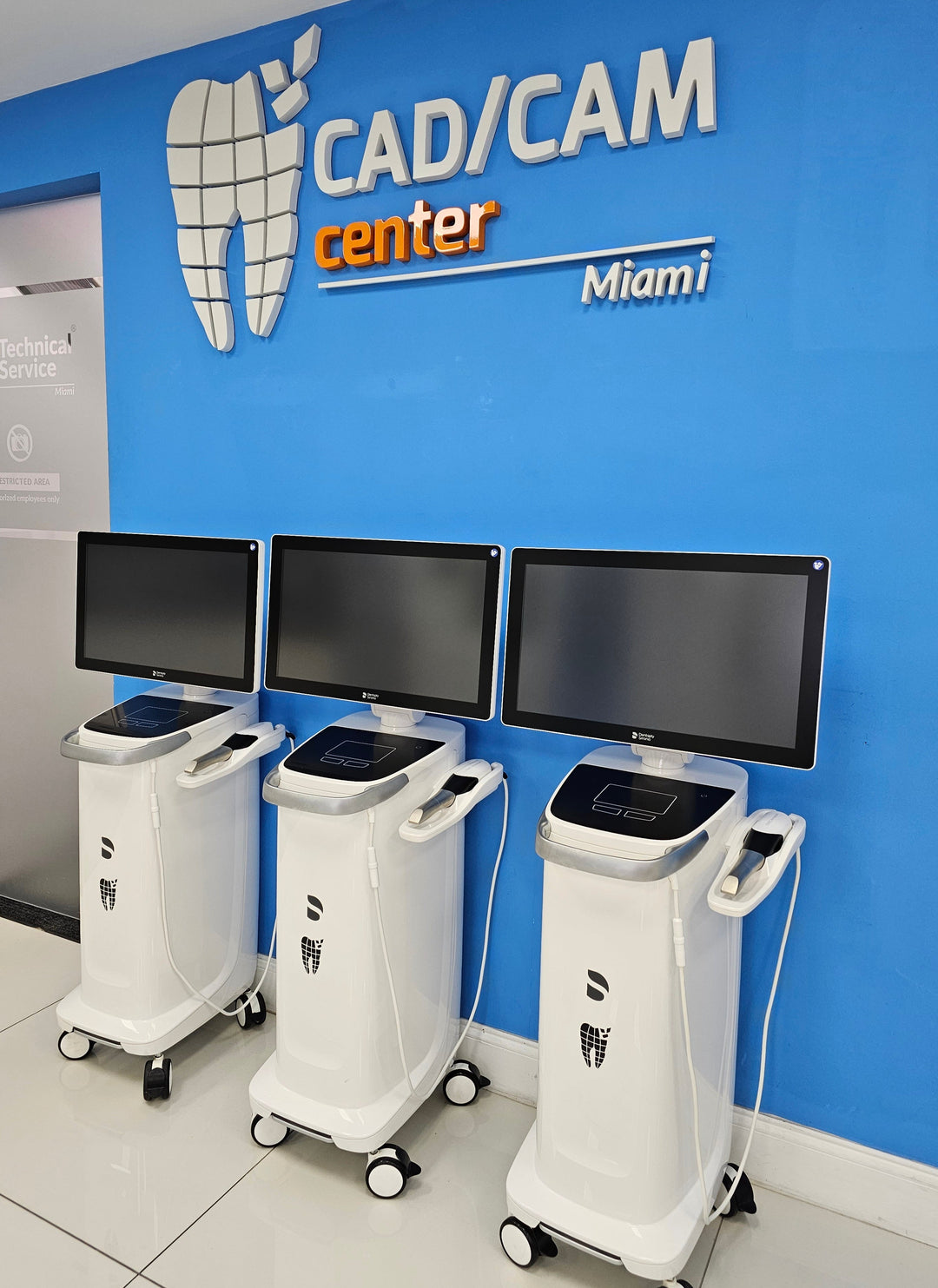 Dentsply Sirona CEREC® PrimeScan Intraoral Scanner